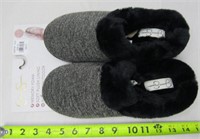 New Ladies Slippers Sz 9-10