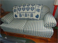 Country Style Gigham Pattern Love Seat