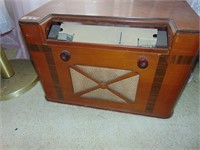 Vintage Air Cheif Radio