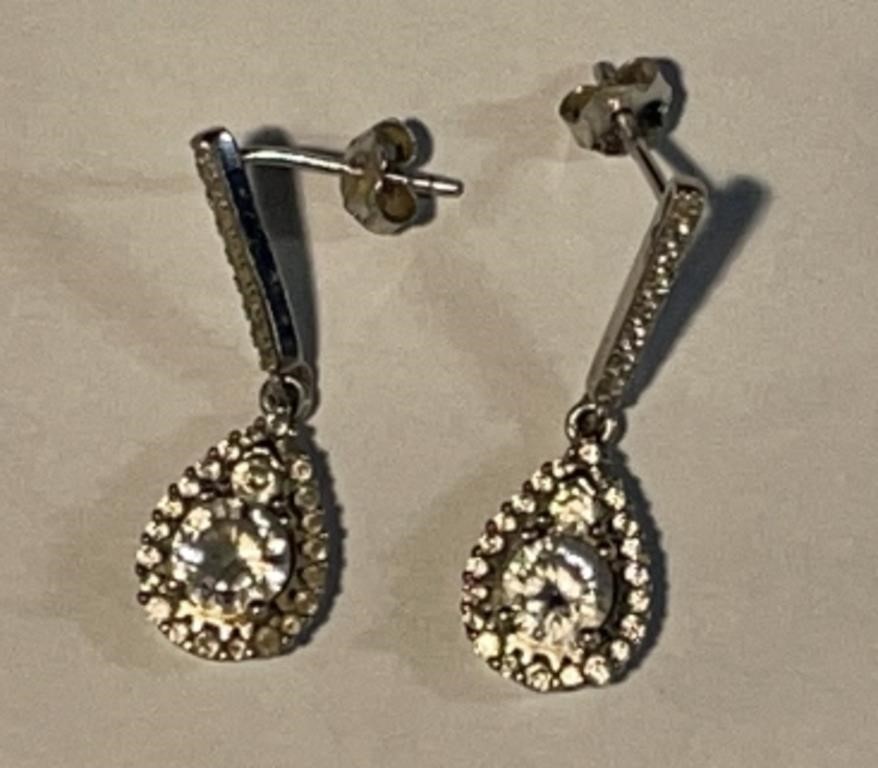 Stunning Sterling Silver Teardrop Earrings