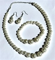 ELEGANT PEARL NECKLACE,BRACELET, EARRINGS