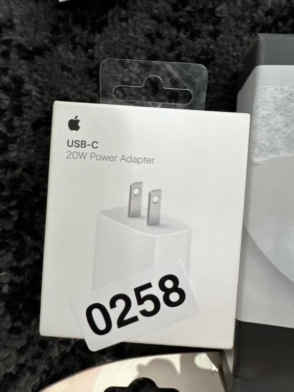 APPLE USB C POWER ADAPTER RETAIL $19