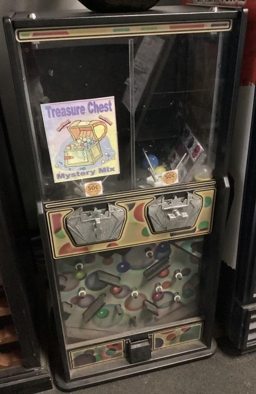 COIN OPERATED BLINKO GUMBALL/TOY MACHINE