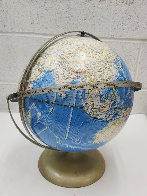 World Globe w/Metal Base 16" Tall