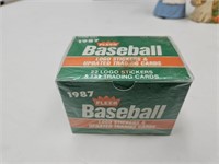 Sealed 1987 Fleer Baseball Cards