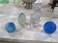 GLASS PAPER WEIGHTS