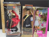 NIB Barbie Dolls In Boxes Spanish, Grad & Summer