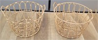 J - LOT OF 2 BASKETS (B25)