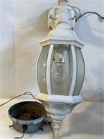 Electric outdoor light with timer