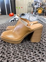 Brown Leather Heels Size 10