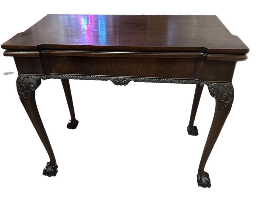 Beautiful Claw Foot Hall/Game Table