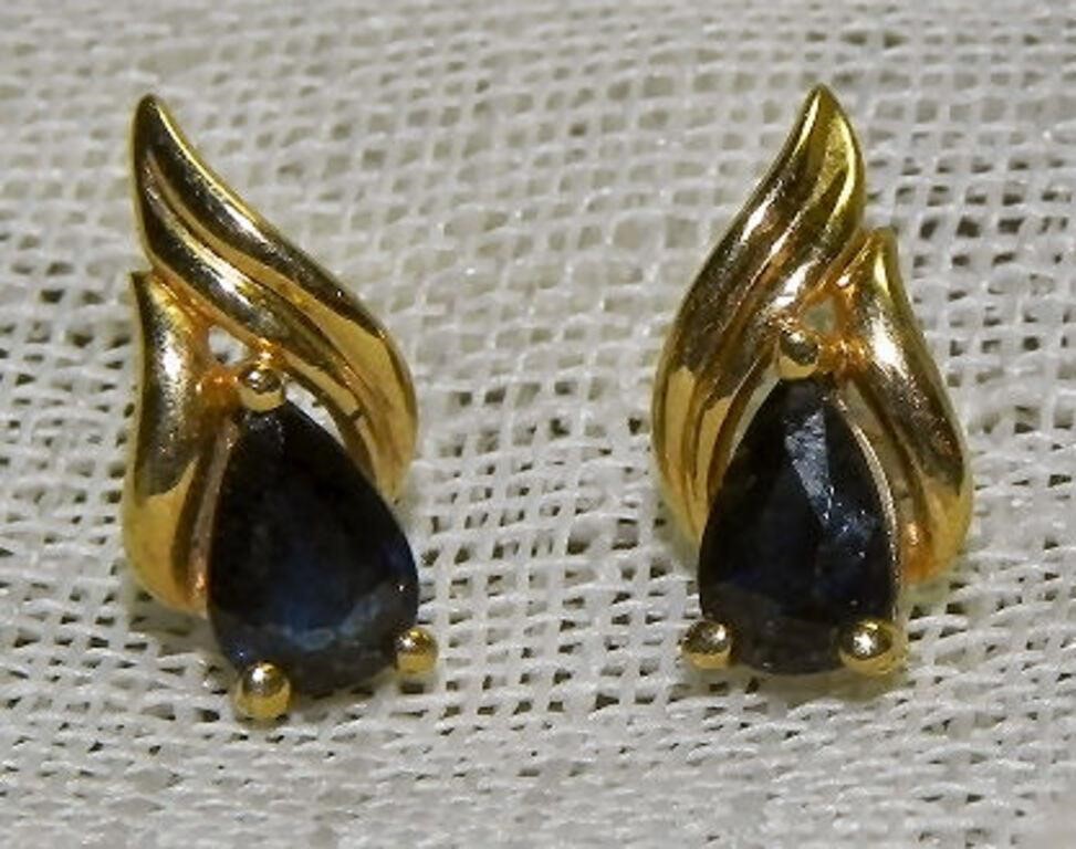 Pair 14kt YG Sapphire Post Earrings