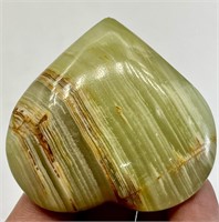 86 Gram Attractive Neural Bended Onyx Heart