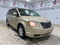 2010 Chrysler Town & Country Van- Titled NO RESERV