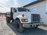 1998 Ford F 700 Truck- Titled
