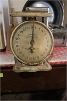 Vintage Kitchen Scales