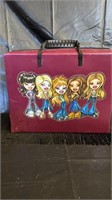 2002 Bratz Carrying Case W/ Dolls And Accessories