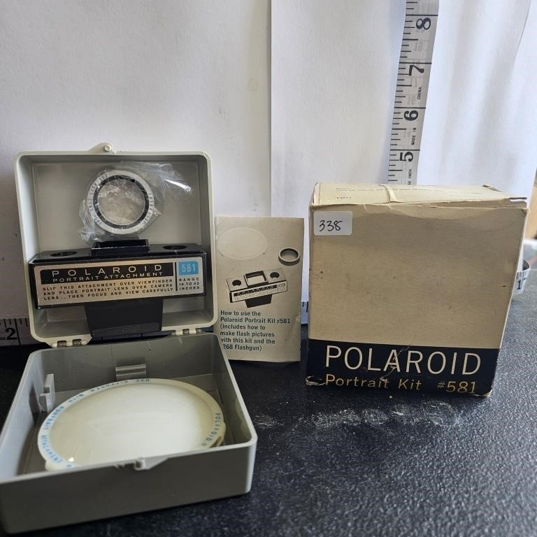 Vintage Polaroid Portrait Kit 581 In Box