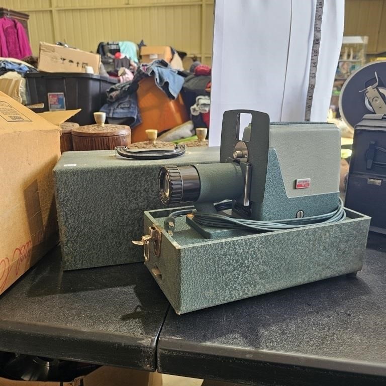 Argus 300 Slide Projector