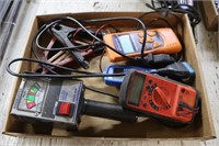 Battery & Voltage Tester