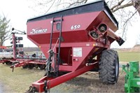 Demco 650 grain cart