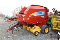 NH BR7060 round baler