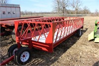 20’ hay feeder on wheels