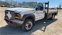 *2005 Ford F450 Flatbed GAS