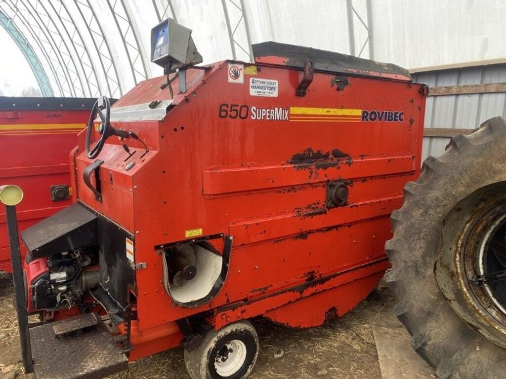 portable TMR mixer w/ Honda 22hp engine