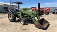 John Deere 2240 w/146 Loader/Bucket