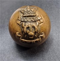 UNIQUE NORTH WEST MOUNTED POLICE BUTTON HAT PIN