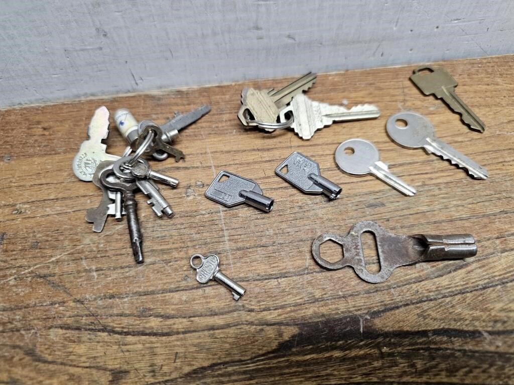 Vintage KEYS