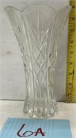 Vtg lead crystal vase