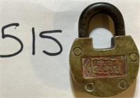 Vintage Old Glory Lock — No Key