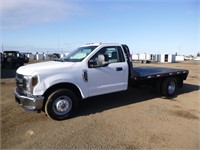 2019 Ford F350 Flatbed Truck