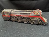 Vintage Tin Train Engine,16 in L