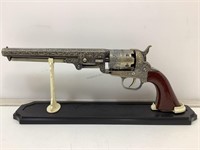 Replica Colt Revolver on Stand. The US .36