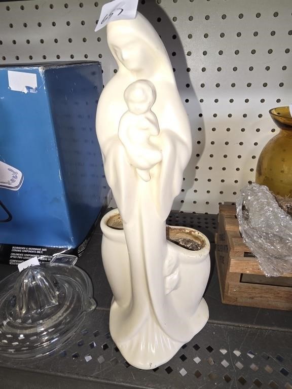 Haeger Pottery Madonna & Child Vase Statue