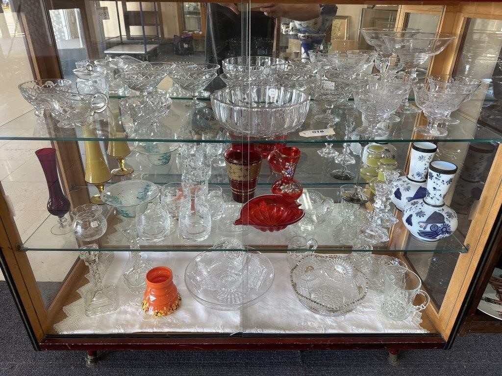 Selection Vintage Glassware (over 3 shelves)