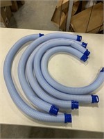 Universal swimming pool vacuum cleaner hose