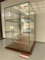 Glass Display Case on Table. Display Case H510