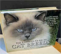 THE ULTIMATE GUIDE TO CAT BREEDS HARDCOVER