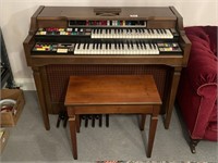 Organ & Stool. Organ 1160x900