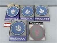 Selection Boxed WEDGEWOOD Plates