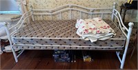Vintage White Floral Metal Twin Daybed