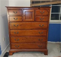 Bedroom Dresser 55x44x20"