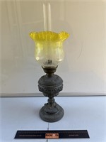 Antique Kerosene Lamp H510