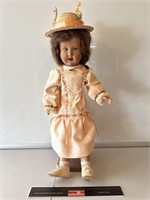 Vintage Doll H620