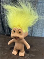 91 Vtg yellow hair troll/ for blowing up balloons