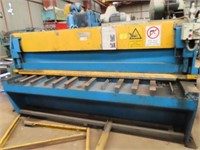 Regal 2500mm x 5mm Hydraulic Guillotine